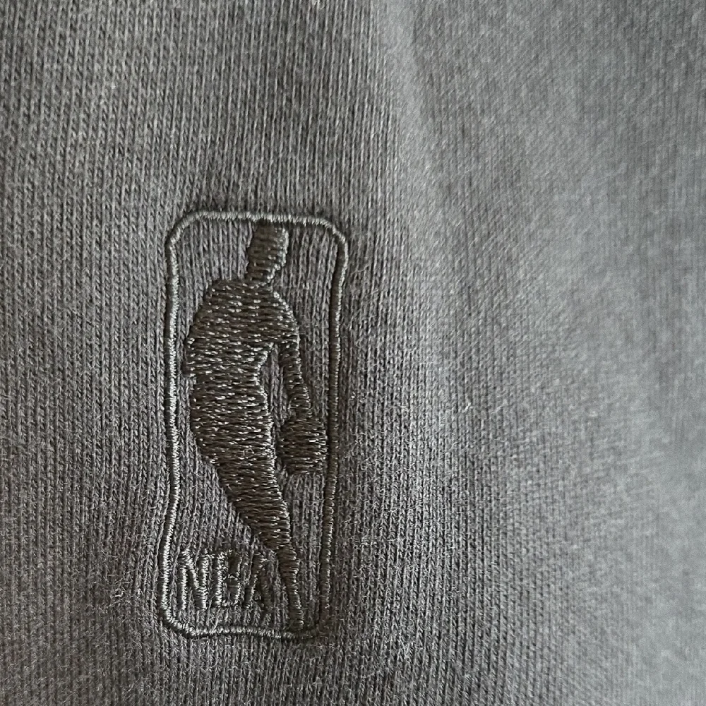 Houston Rockets Nike Standard Issue Black Hoodie with White Drawstrings - Picture 7 of 7